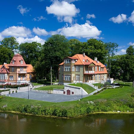 Ekesparre Boutique Hotel Kuressaare Exterior foto
